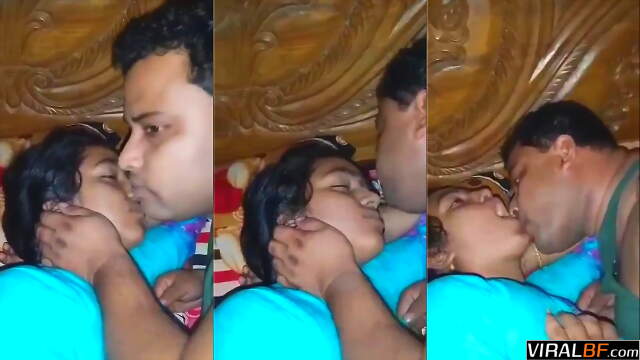 Bengali Guy Licks Busty Bhabhi’s Huge Boobies In Hardcore Action